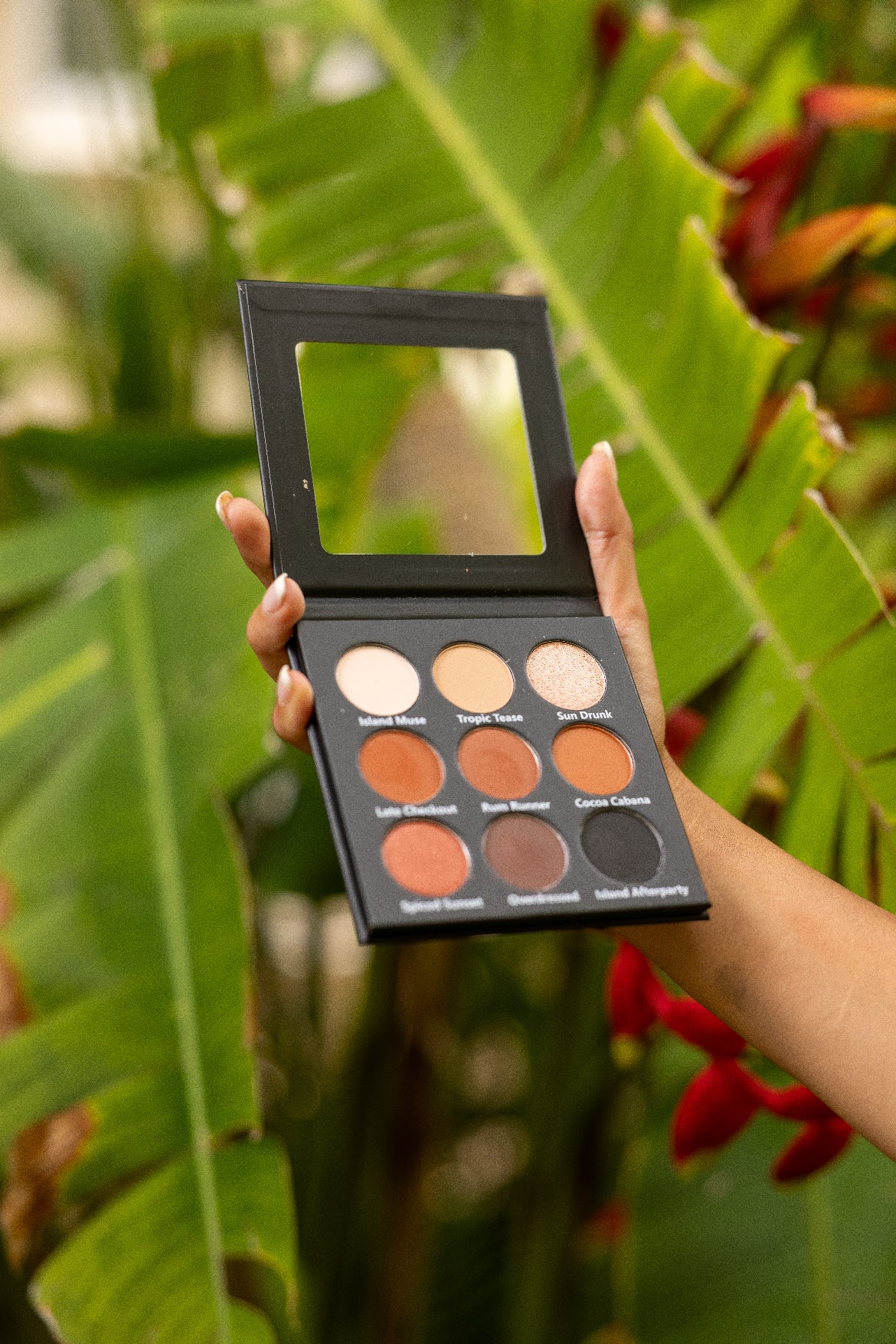 SU x Victoria Vesce: Beach Club Babe & Tropic After Hours